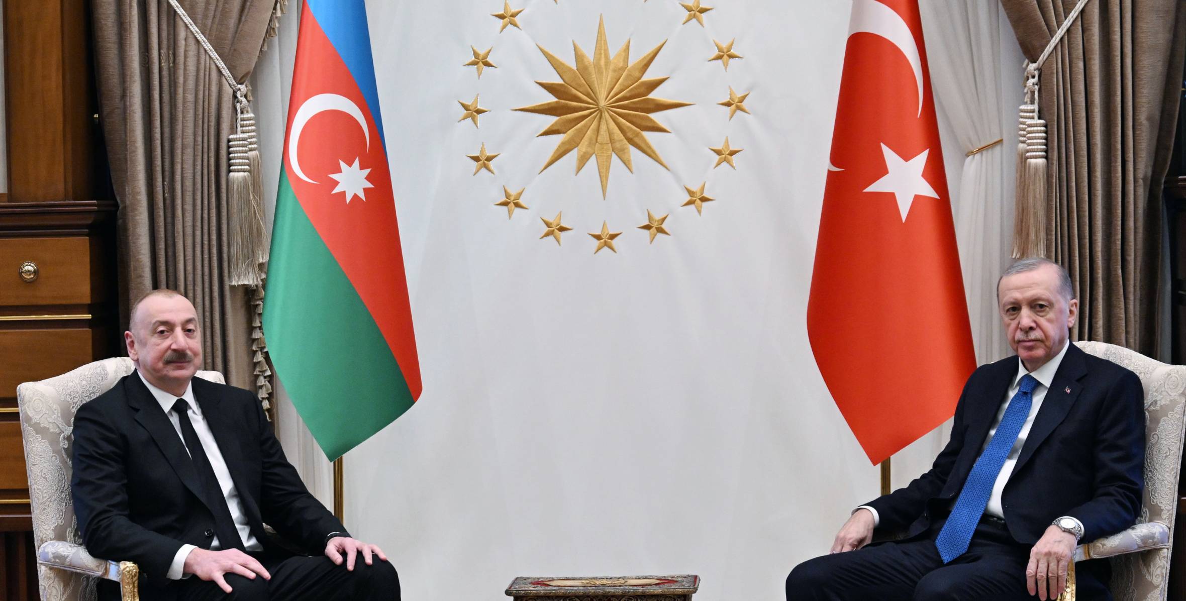 Ilham Aliyev begins one-on-one meeting with Turkish President Recep Tayyip Erdogan