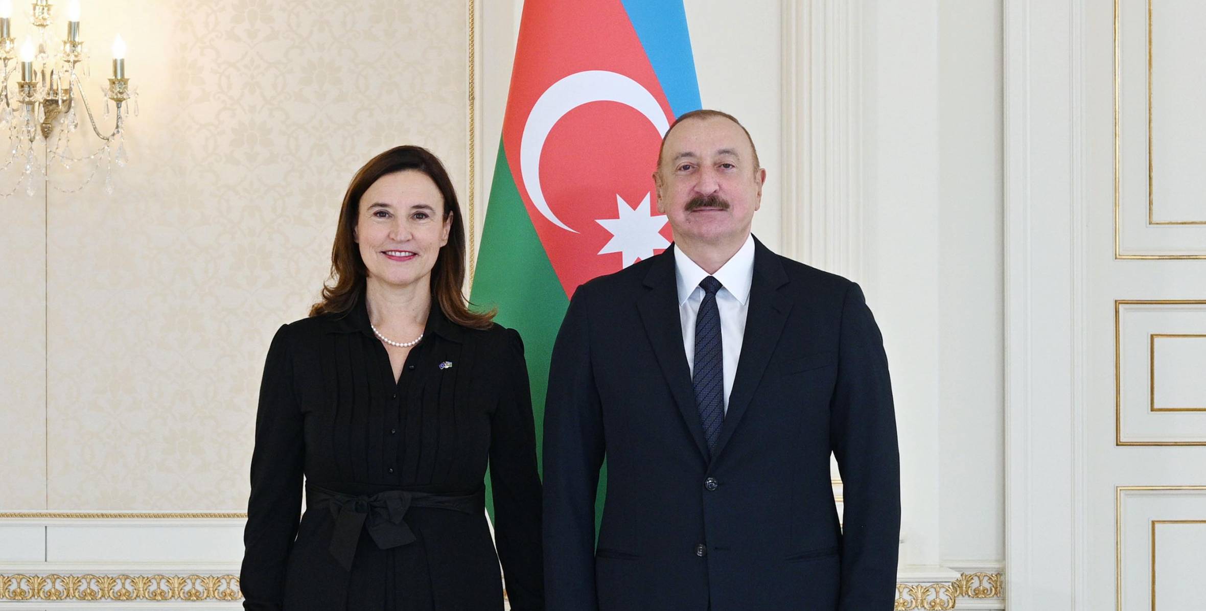 İlham Əliyev Avropa İttifaqının ölkəmizdəki nümayəndəliyinin yeni təyin olunmuş rəhbərinin etimadnaməsini qəbul edib