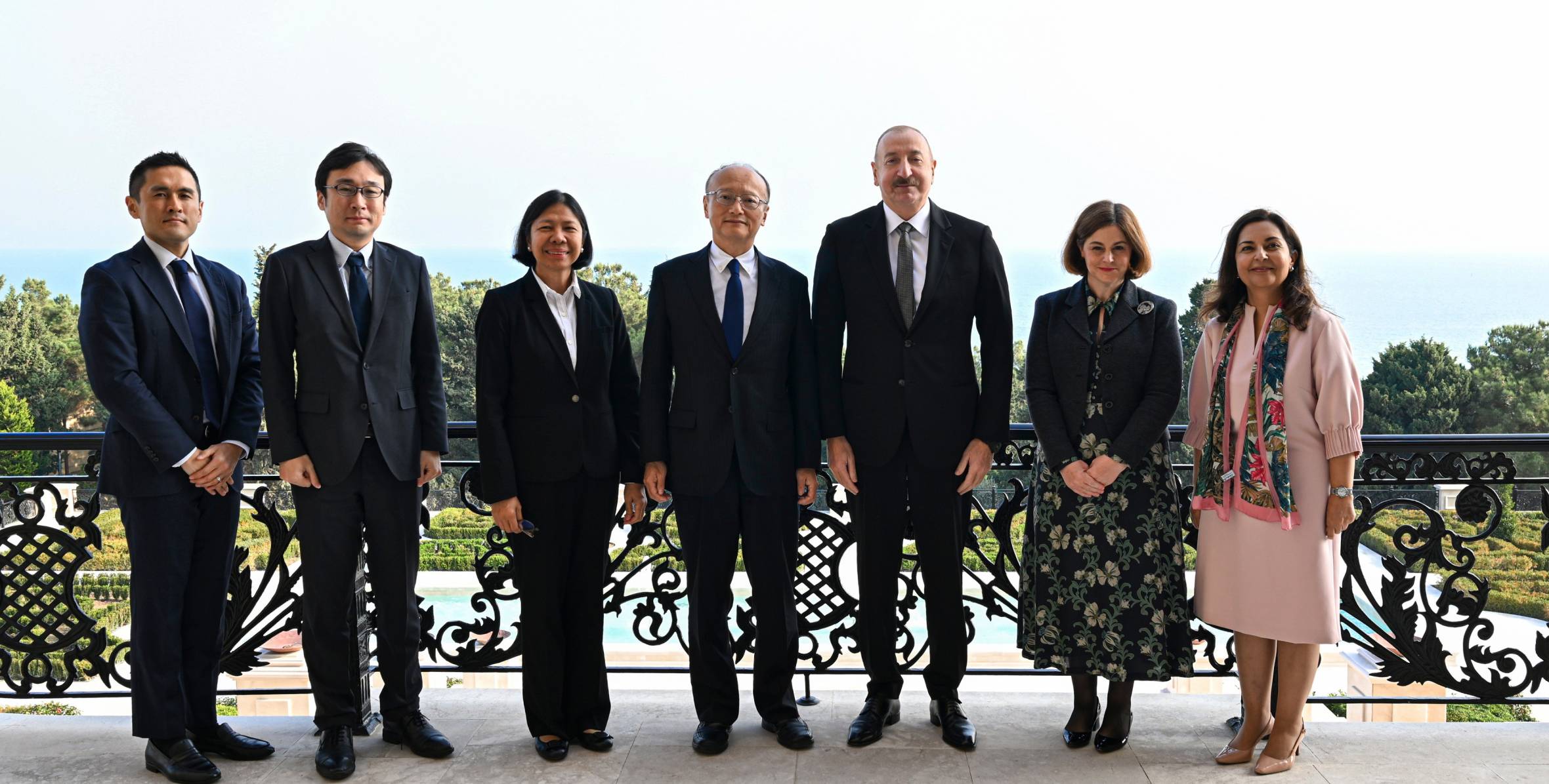 İlham Əliyev Asiya İnkişaf Bankının nümayəndə heyətini qəbul edib